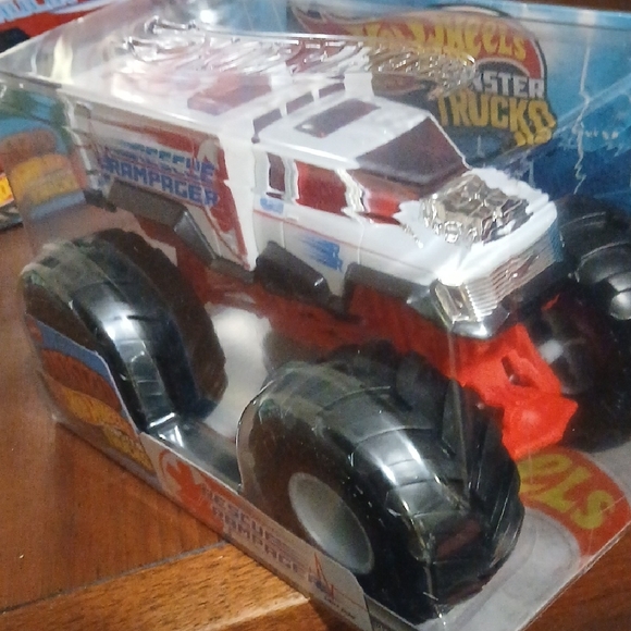 Rescue Rampager Hot Wheels Monster Truck - Red and White - Picture 2 of 8
